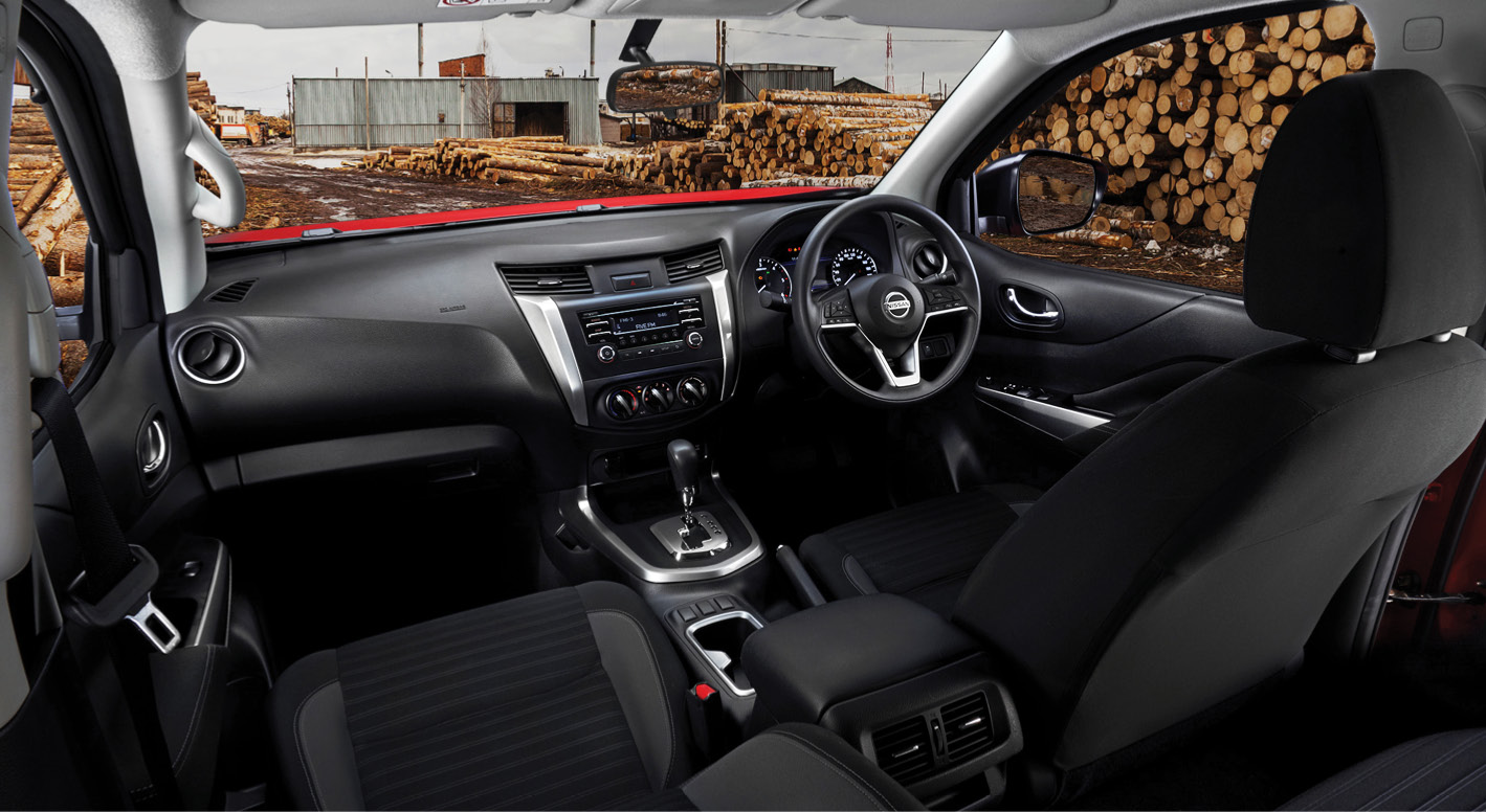 Navara SE Model Interior